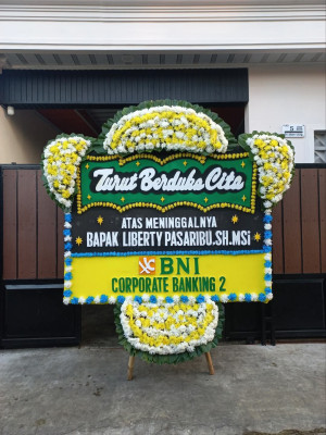 Papan Bunga Duka di Dasan Agung Baru